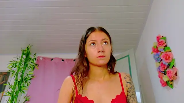 scarlet-jonesx online show from February 7, 11:40 am