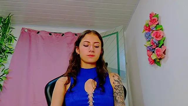 scarlet-jonesx online show from February 21, 2:24 am