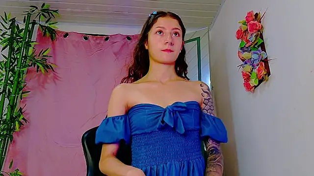 scarlet-jonesx online show from May 16, 8:19 pm