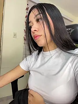 Snapshot of Starliee__ chatting on February 18, 11:41 pm Starliee online show from February 18, 11:41 pm