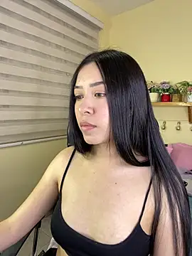 Snapshot of Starliee__ chatting on May 29, 1:00 am Starliee online show from May 29, 1:00 am