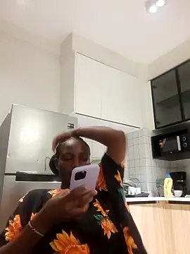 Cess lavie online show from March 10, 11:31 pm