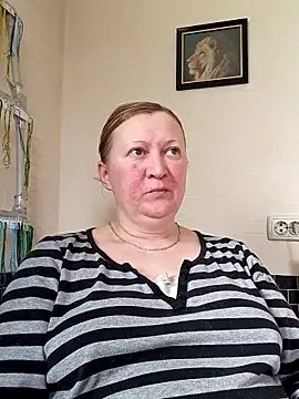 blondyaguar online show from March 26, 1:53 pm