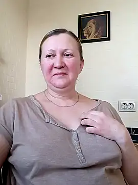 Snapshot of blondyaguar chatting on February 24, 8:38 am blondyaguar online show from February 24, 8:38 am