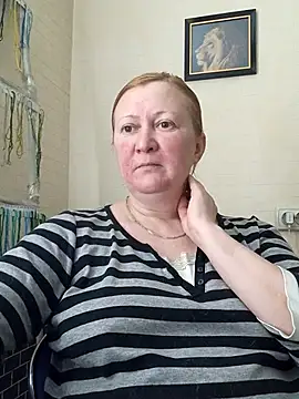 blondyaguar online show from February 26, 3:45 pm