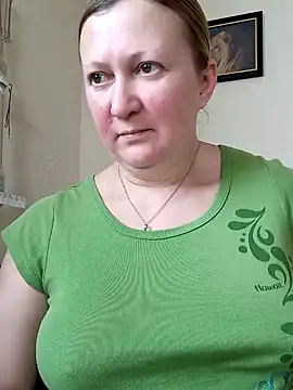 Snapshot of blondyaguar chatting on January 30, 9:25 am blondyaguar online show from January 30, 9:25 am