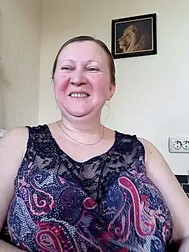 Snapshot of blondyaguar chatting on February 25, 8:36 am blondyaguar online show from February 25, 8:36 am