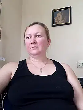 Snapshot of blondyaguar chatting on January 17, 9:49 am blondyaguar online show from January 17, 9:49 am