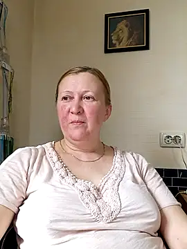 blondyaguar online show from April 3, 12:55 pm