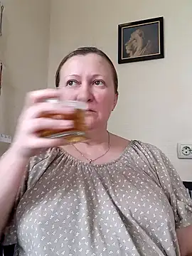 Snapshot of blondyaguar chatting on January 23, 10:32 am blondyaguar online show from January 23, 10:32 am