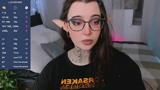 Snapshot of Dixi_Pixi_ chatting on September 18, 7:44 am Dixi Pixi online show from September 18, 7:44 am