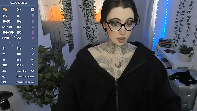Snapshot of Dixi_Pixi_ chatting on June 6, 5:34 am Dixi Pixi online show from June 6, 5:34 am