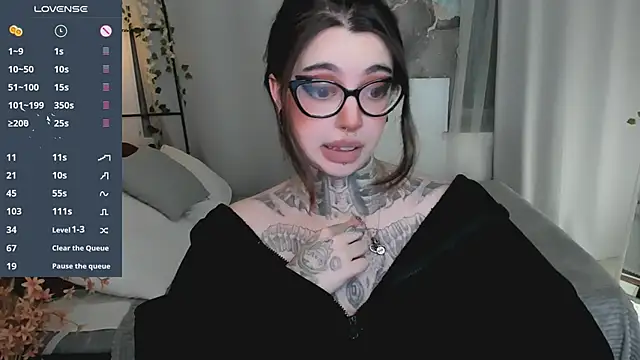 Dixi Pixi  online show from April 23, 5:36 am