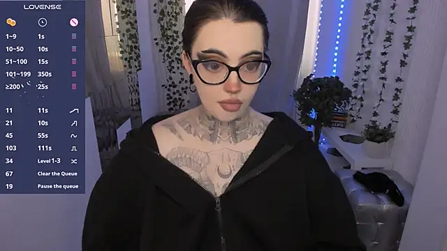 Snapshot of Dixi_Pixi_ chatting on June 19, 5:35 am Dixi Pixi online show from June 19, 5:35 am
