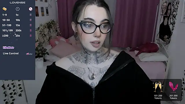 Dixi Pixi  online show from April 4, 5:47 am