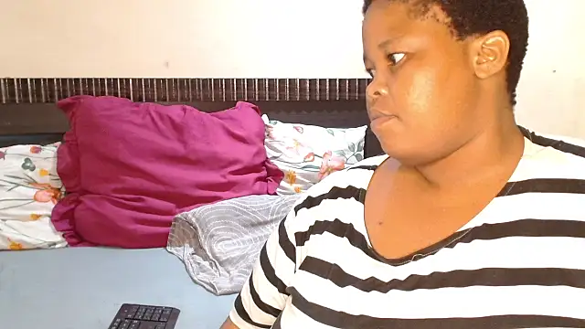 19bootylicious online show from April 3, 6:25 pm