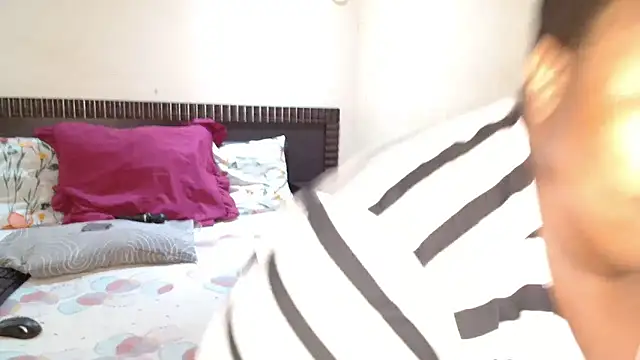 Snapshot of 19bootylicious chatting on January 16, 6:17 am 19bootylicious online show from January 16, 6:17 am