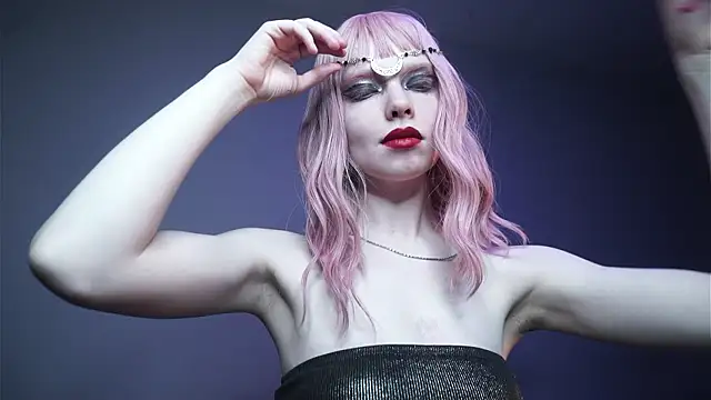 ginger hugs online show from February 19, 10:07 pm