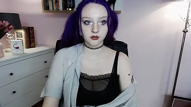 Snapshot of MadelineLust chatting on February 16, 2:43 pm MadelineLust online show from February 16, 2:43 pm
