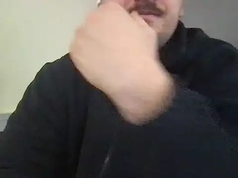 Snapshot of cookingmonster10 chatting on December 17, 8:08 am cookingmonster10 online show from December 17, 8:08 am