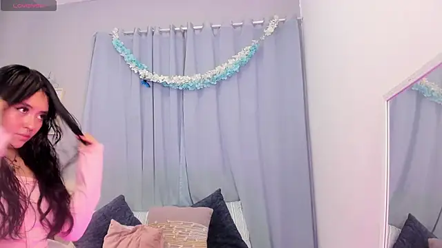 Chloe fischer  online show from April 15, 5:17 pm