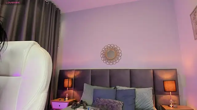 Chloe fischer  online show from July 7, 6:33 pm