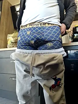 justepourvousbb online show from December 2, 10:28 am