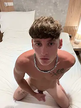 Snapshot of Hornyyoungstud123 chatting on July 7, 7:17 pm Hornyyoungstud123 online show from July 7, 7:17 pm