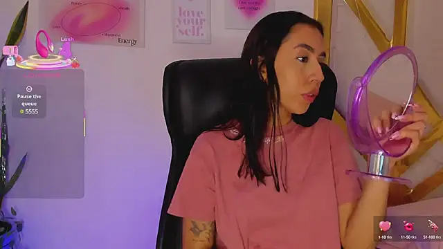 Snapshot of MissSussy chatting on March 22, 7:09 pm MissSussy online show from March 22, 7:09 pm