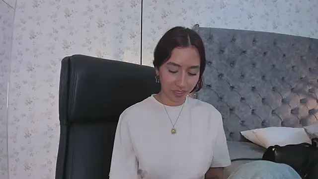 MissSussy online show from May 13, 3:24 am