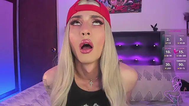 AngelsJones21 online show from April 22, 4:47 pm