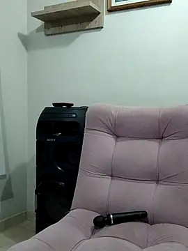 Snapshot of LisbethMoore_ chatting on November 26, 10:04 am LisbethMoore online show from November 26, 10:04 am