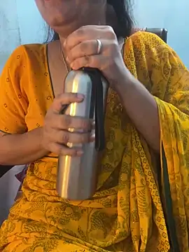 Spicy sari girl online show from May 20, 1:57 am