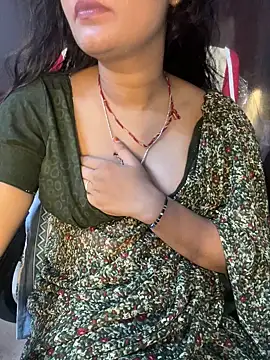 Spicy sari girl online show from March 30, 2:35 am