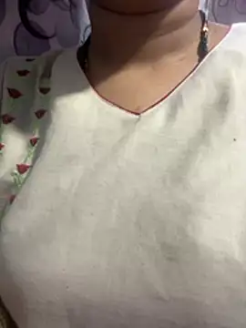 Spicy sari girl online show from May 17, 1:49 am