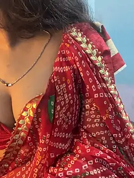 Snapshot of Spicy_sari_girl chatting on July 9, 4:13 am Spicy sari girl online show from July 9, 4:13 am