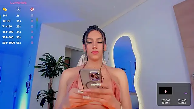 Snapshot of Pretty_Mariangel chatting on October 1, 9:36 am Pretty Mariangel online show from October 1, 9:36 am