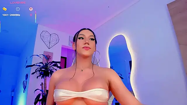 Snapshot of Pretty_Mariangel chatting on July 13, 11:04 pm Pretty Mariangel online show from July 13, 11:04 pm