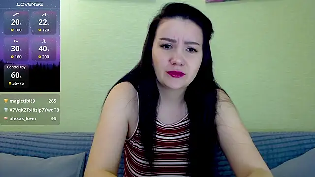 Snapshot of AlexaCruze chatting on December 12, 6:31 pm AlexaCruze online show from December 12, 6:31 pm