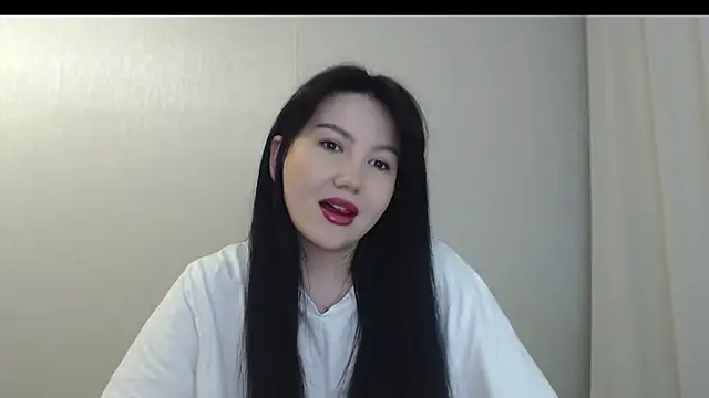 Snapshot of AlexaCruze chatting on October 22, 3:55 pm AlexaCruze online show from October 22, 3:55 pm