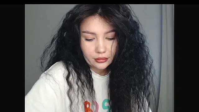 Snapshot of AlexaCruze chatting on October 13, 3:13 pm AlexaCruze online show from October 13, 3:13 pm