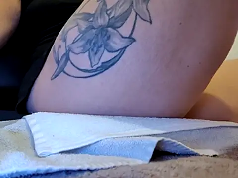 sweethotmilf888 online show from May 14, 2:58 pm