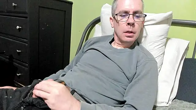 ImportantEquator0 online show from September 21, 2:44 pm