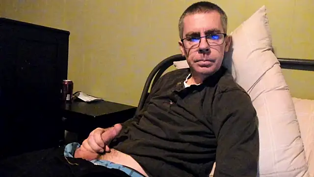 ImportantEquator0 online show from November 2, 1:16 pm