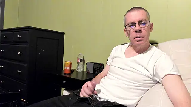 ImportantEquator0 online show from October 16, 11:29 am