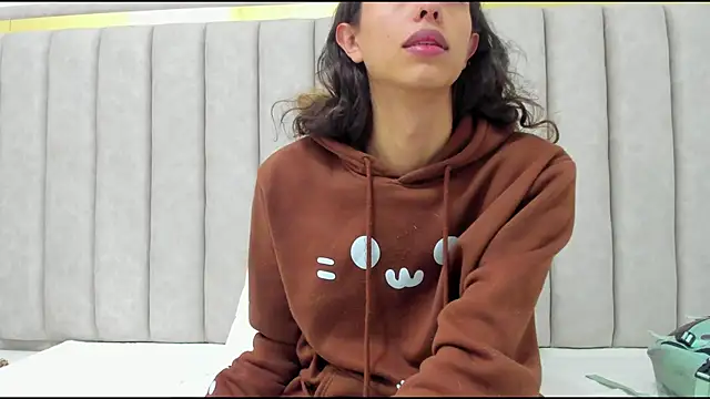 FreyaMoller online show from February 10, 6:51 pm