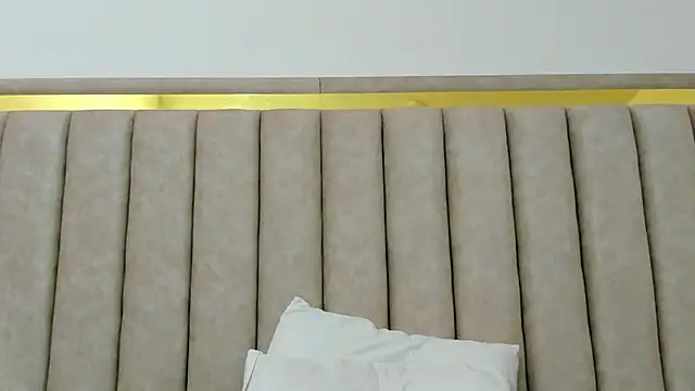 FreyaMoller online show from March 22, 7:04 pm