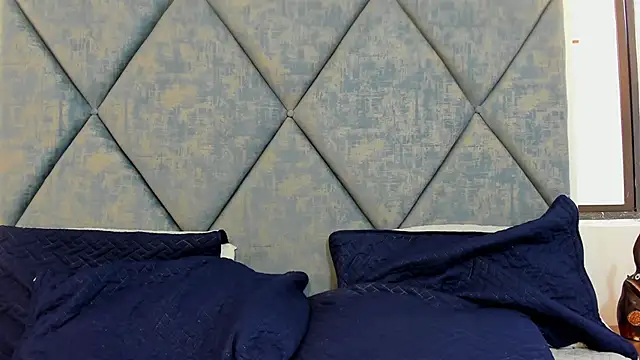 FreyaMoller online show from January 10, 1:17 pm