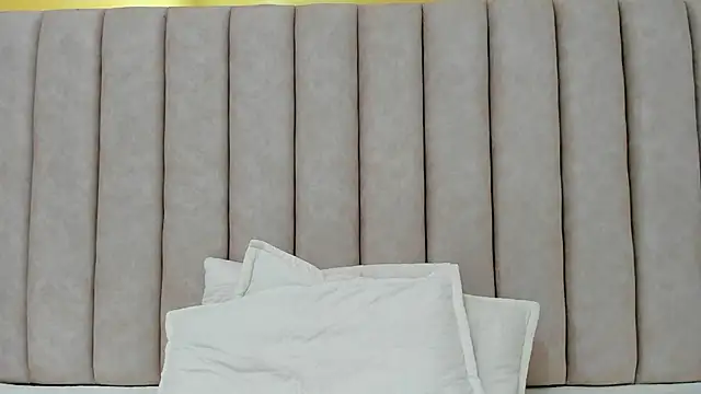 FreyaMoller online show from February 12, 7:02 pm