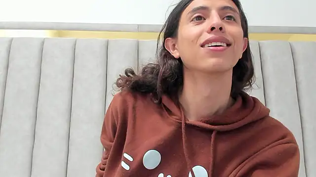 FreyaMoller online show from February 15, 7:02 pm